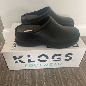 Nursing Clogs